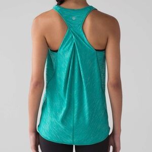 6 Lululemon Essential Tank Top Heathered Viridian green flowy workout tanktop